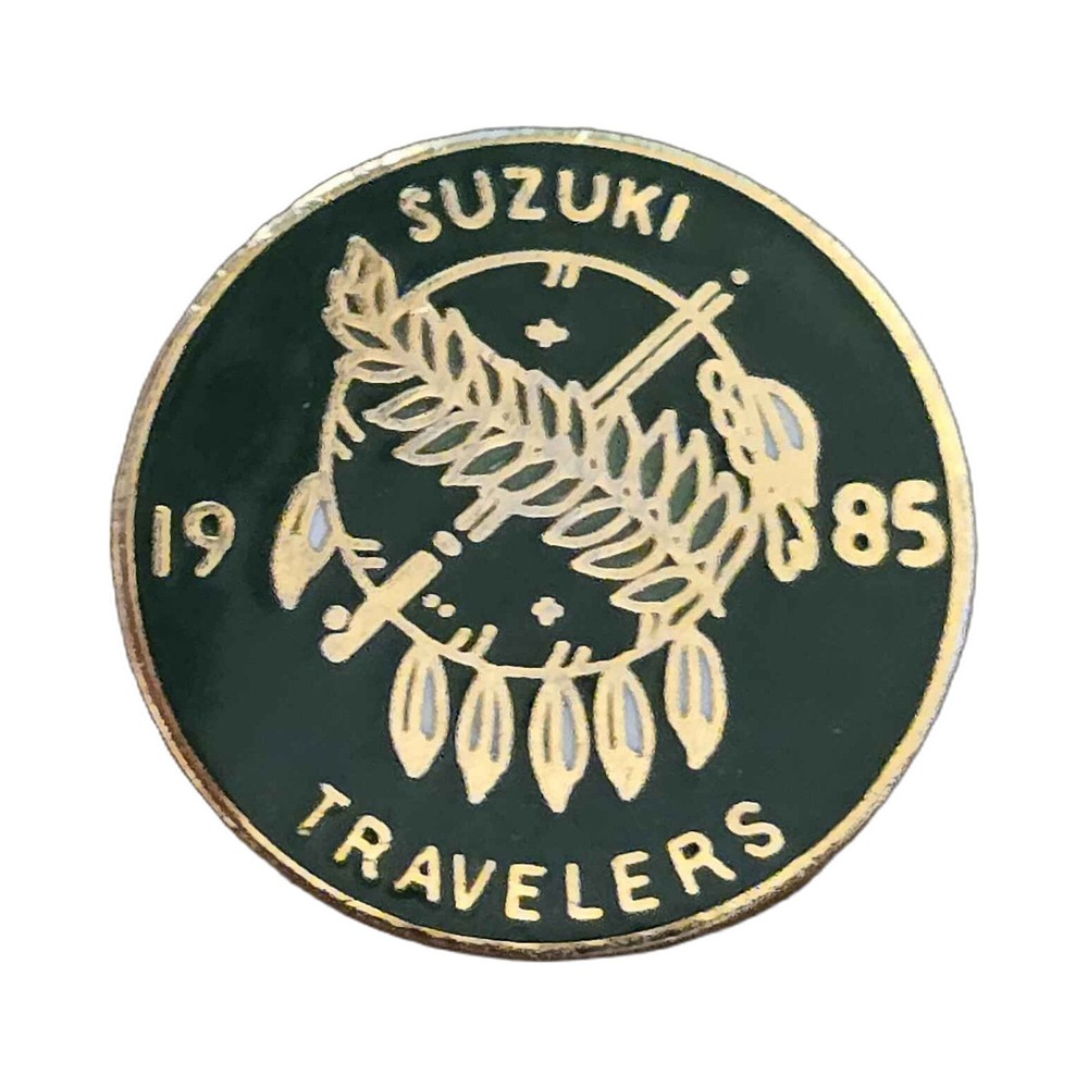 Vintage 1985 Suzuki Travelers Green Gold Enamel Motorcycle Lapel Vest Pin J11